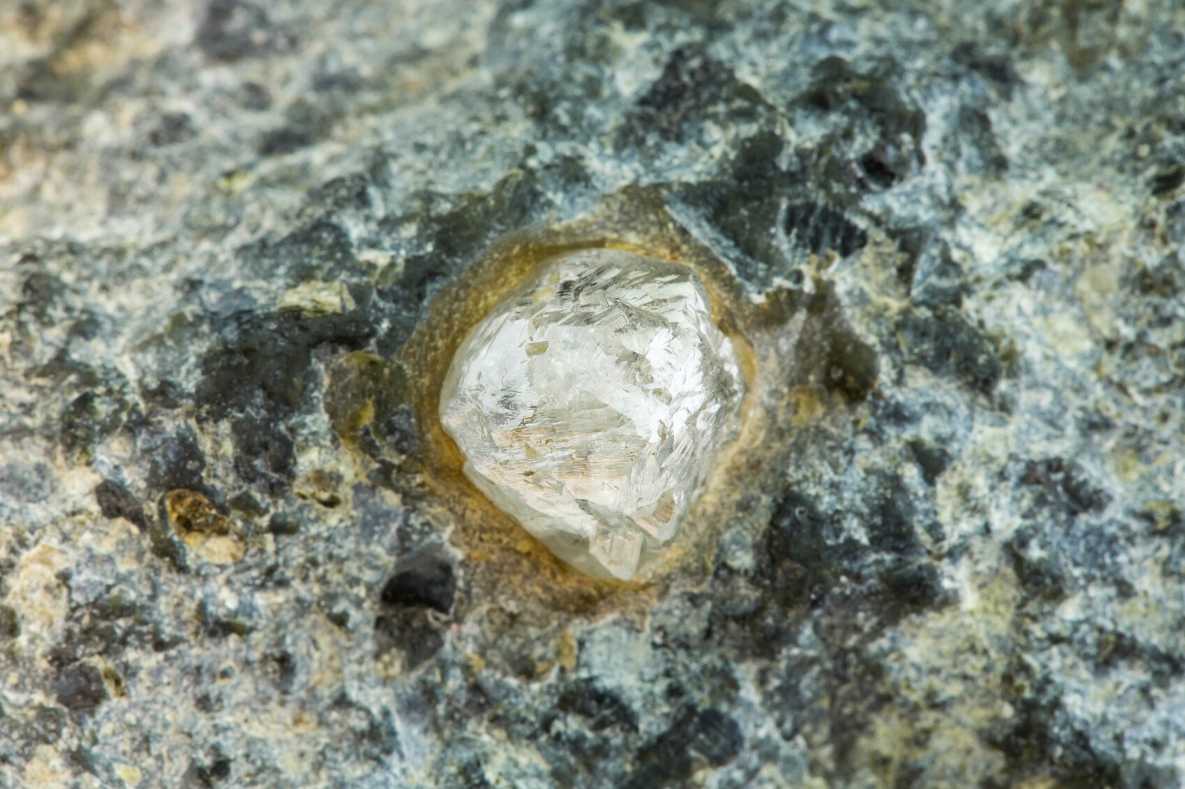 The Diamond Shortage: The Hunt for Kimberlite and New High Quality  Synthetics